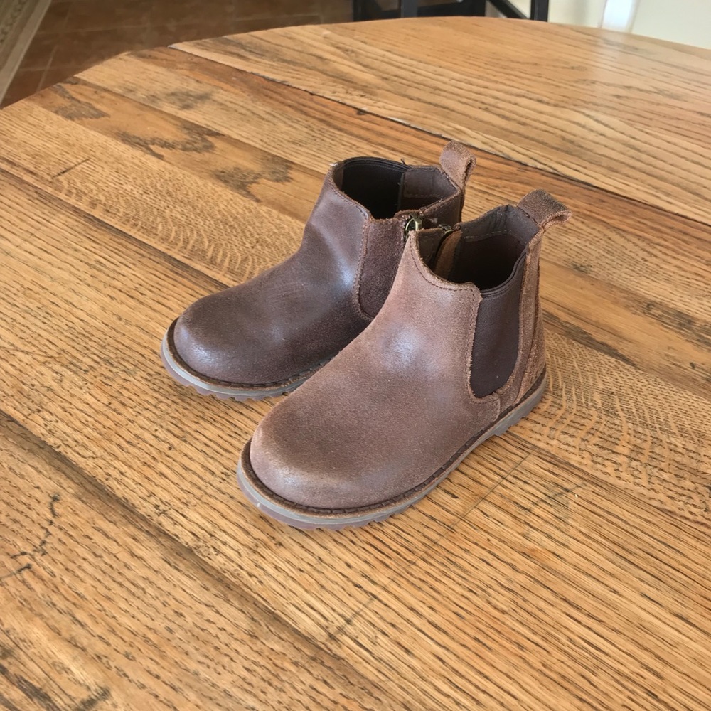 Boys Ugg boot
